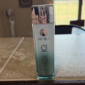 Neora Age IQ Day Cream